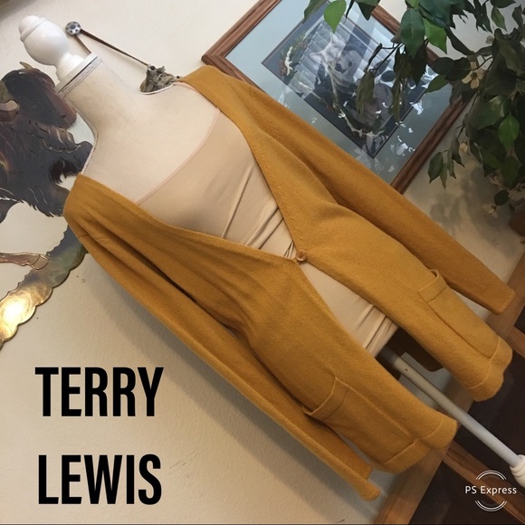 Terry Lewis Classic Luxuries Sweaters - Terry Lewis Classic Luxuries mustard sweater XL